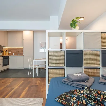 Urban Nest Comfy * ソフィア