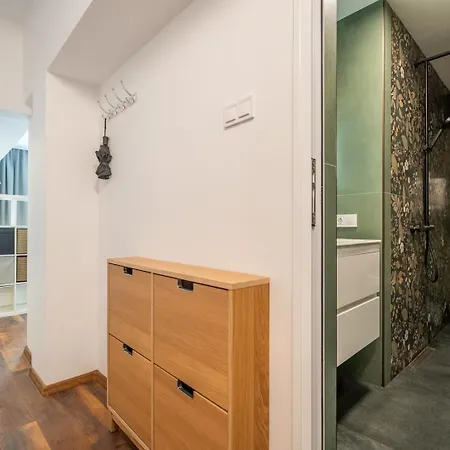 Urban Nest Comfy